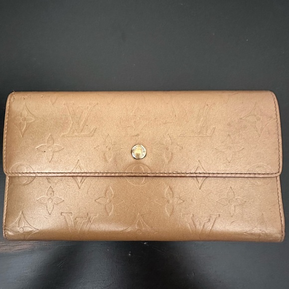 Louis Vuitton wallet - Picture 1 of 11